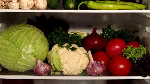 冰箱里的蔬菜