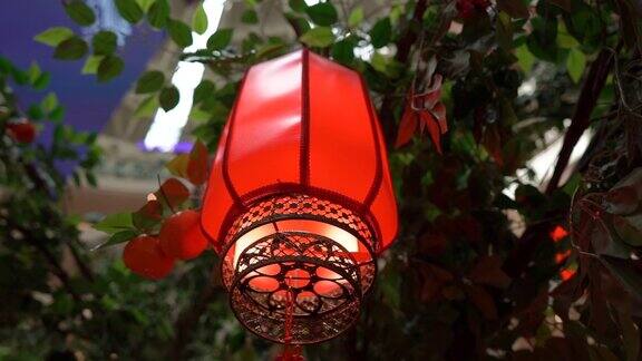 红色中国灯笼的慢镜头特写农历新年中国新年概念