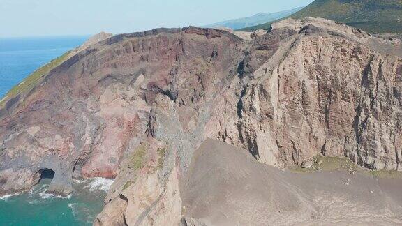 大西洋上的尖锐岩石亚速尔群岛Faial岛Capelinhos火山的航拍