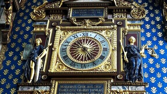 近距离观看礼宾室的钟巴黎最古老的钟