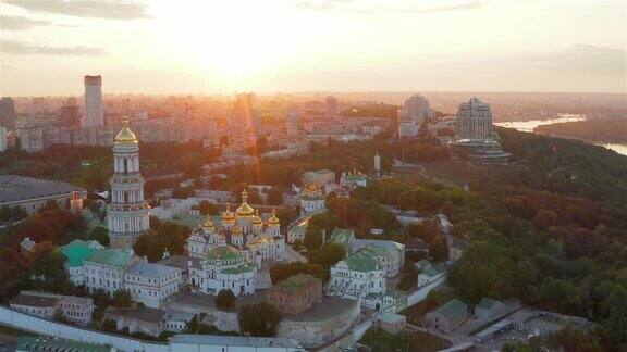 日落时分的佩切尔斯克拉夫拉乌克兰基辅