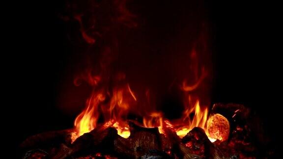 壁炉里的火以黑色为背景