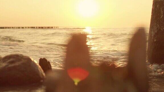 海岸上美丽的日落