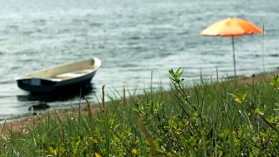 海景船和伞