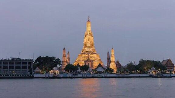 4K时间流逝:泰国曼谷阿龙寺美丽的地标大塔