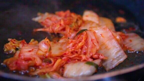 韩国传统食物参鸡汤五花肉