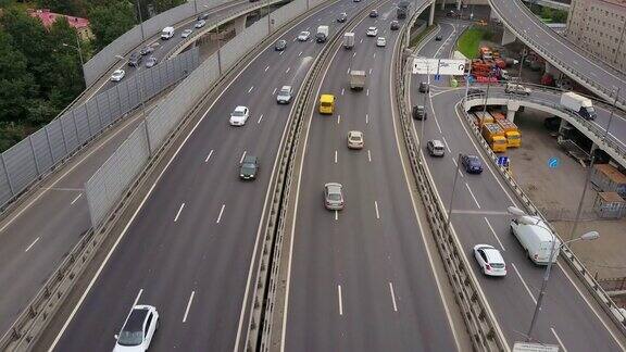 俄罗斯莫斯科市白天交通路口十字路口航拍全景4k