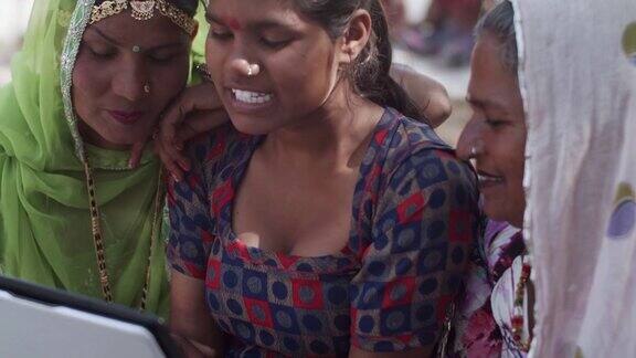 拉贾斯坦邦一个传统家庭的农村生活方式使用技术和医疗援助