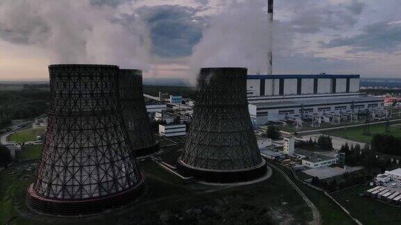 工业日出核电站冷却塔