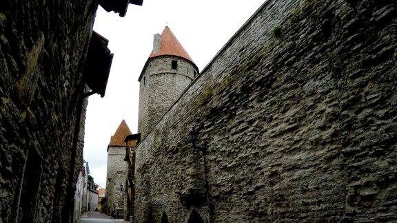 中世纪的塔-城墙的一部分爱沙尼亚塔林