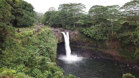 彩虹瀑布夏威夷希洛