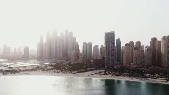 迪拜中心的摩天大楼无人机视野