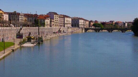 意大利城市都灵和波河的景观