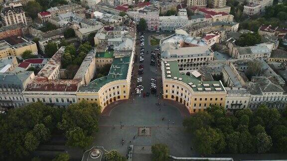 日落时分无人机拍摄的乌克兰敖德萨历史中心