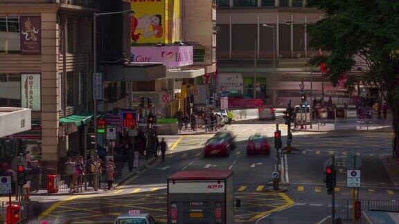 中国香港极度繁忙的交通街道的4k时间间隔