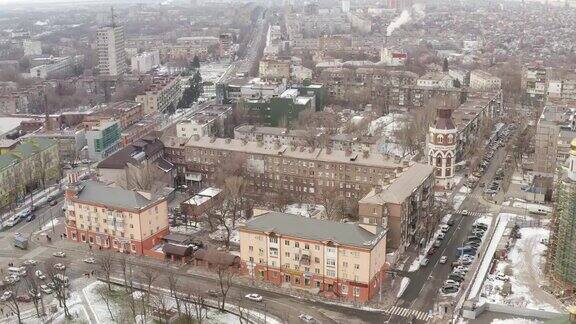 马里乌波尔乌克兰冬季城市的鸟瞰图