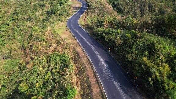 南省著名的公路三号弯道