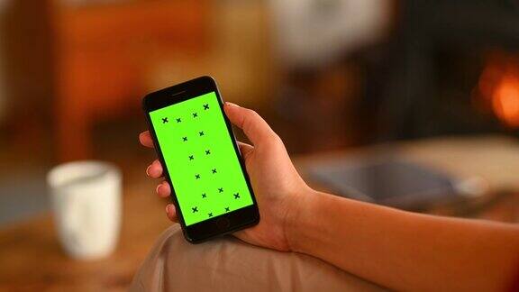 在家里使用chroma键绿屏智能手机