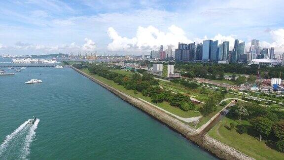 以金融区为背景的新加坡海岸线鸟瞰图