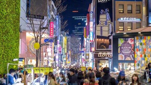 韩国首尔明洞购物街晚上的延时4K延时