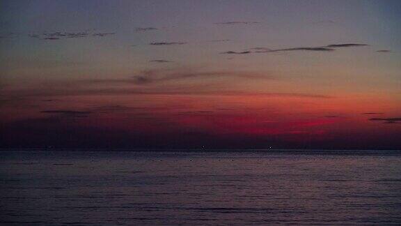 高清格式:日落日落在太平洋在风的傍晚
