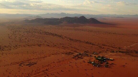 WS鸟瞰图阳光广阔的沙漠景观纳米比亚非洲