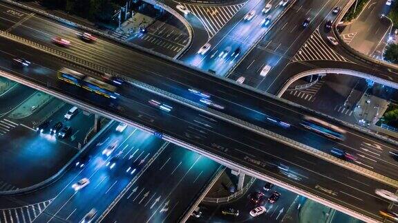 繁忙道路交叉口夜间鸟瞰图北京中国