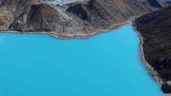 喜马拉雅山的悟空湖