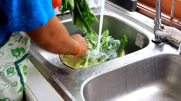 洗蔬菜