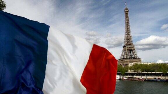 法国国旗在埃菲尔铁塔前飘扬巴黎-真实画面不是CGI(法国)