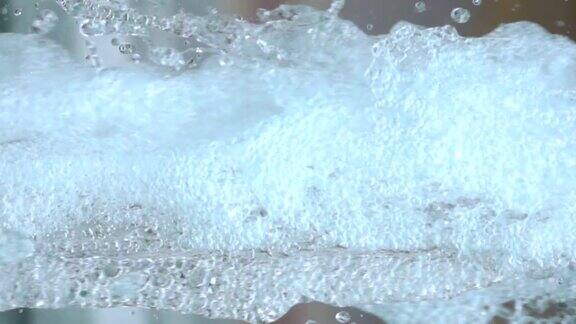 水平漩涡两股水流相遇飞溅的水滴超级慢动作