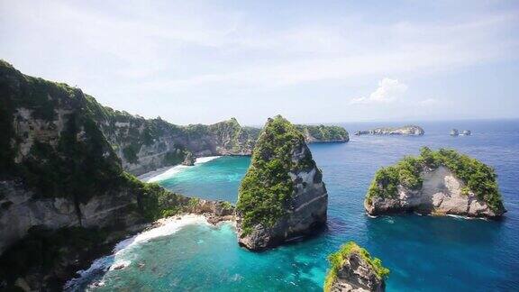 印尼巴厘岛附近的努沙佩尼达千岛