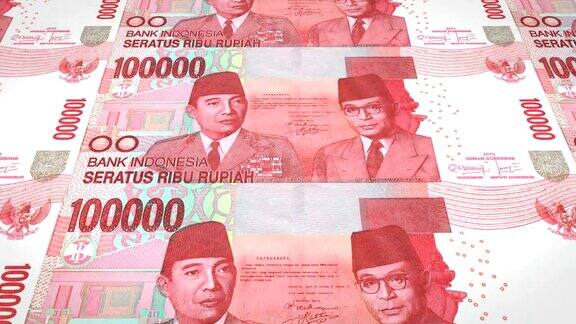 十万印尼盾的钞票滚动现金钱循环