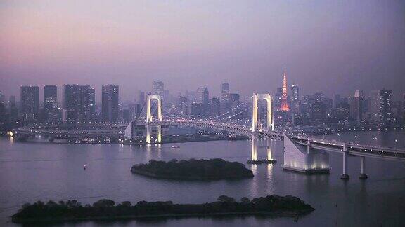 东京市中心夜景与彩虹桥