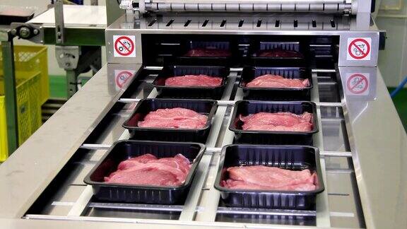 牛肉在生产线上