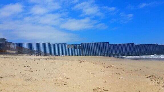 加州圣地亚哥美国和墨西哥边境的栅栏