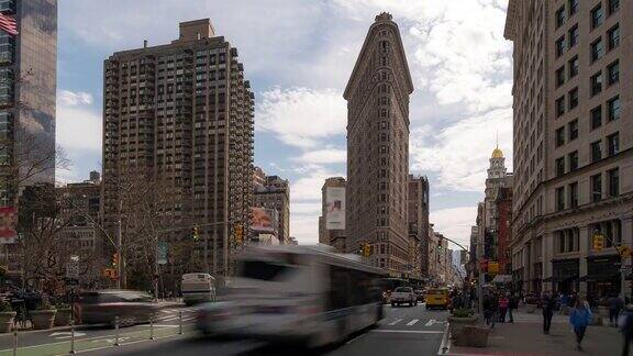 延时:熨斗区麦迪逊广场花园在百老汇和第五大道在美国纽约市