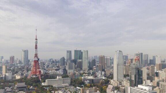 东京塔和城市的时间流逝