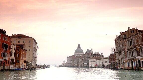威尼斯-大运河-从水上看