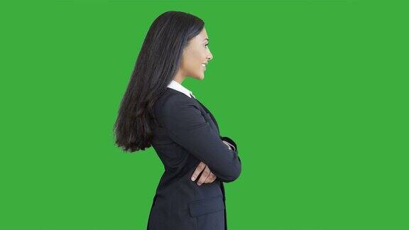 生活方式的肖像年轻的非洲裔美国商业妇女孤立在绿色屏幕色度关键背景