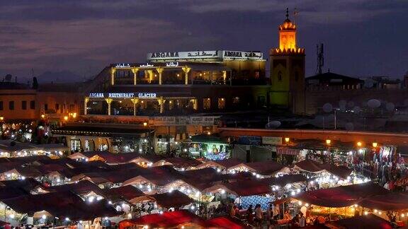 Jemaael-Fnaa是摩洛哥马拉喀什较大的广场