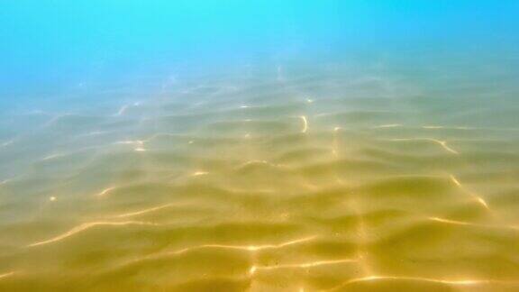金沙底观海槽海水