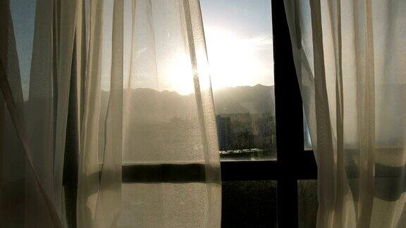 窗帘与阳光