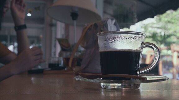 热黑咖啡饮料
