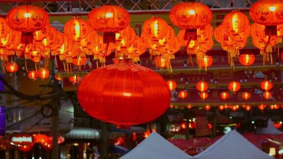 中国农历新年龙游行在泰国举行