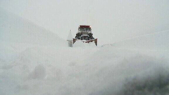 高清:除雪