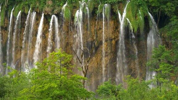 克罗地亚普利特维茨湖国家公园美丽的瀑布平移4k
