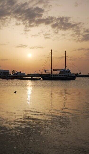 希腊米科诺斯岛的落日