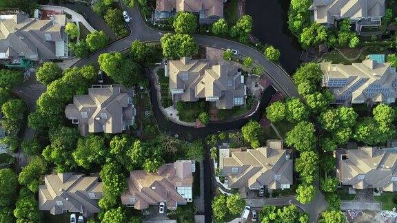 豪华住宅的实时鸟瞰图