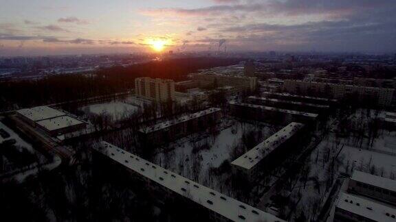 冬季日出时鸟瞰城市俄罗斯圣彼得堡